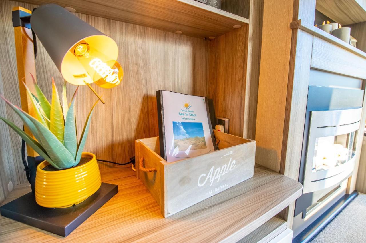 Sea 'N' Stars Platinum Plus Holiday Home With Views, Free Wifi And Netflix Camber Exterior foto