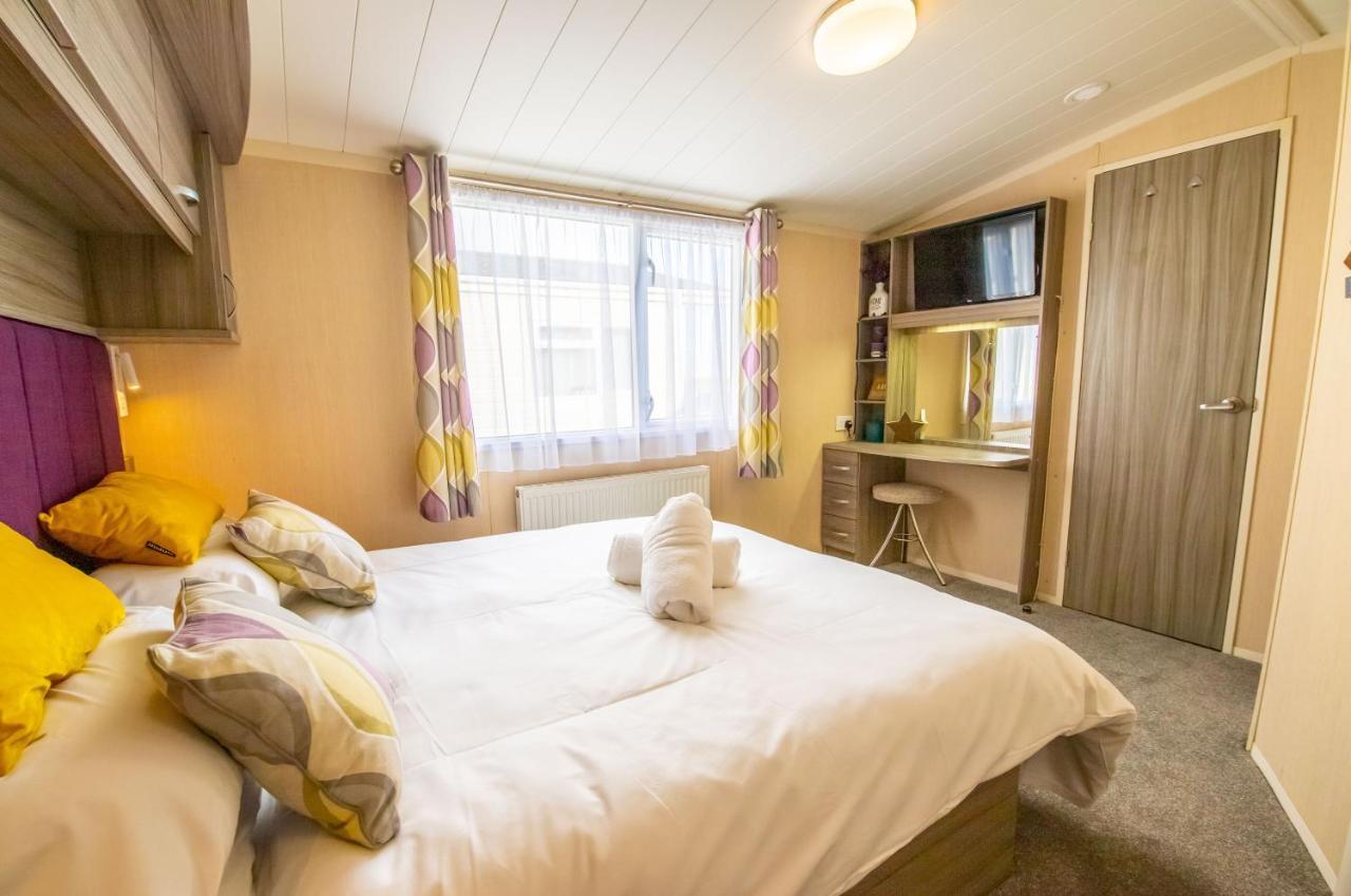Sea 'N' Stars Platinum Plus Holiday Home With Views, Free Wifi And Netflix Camber Exterior foto